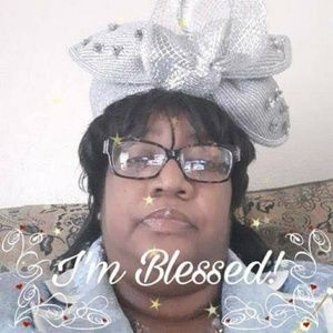 Meet your Posher, Lillian